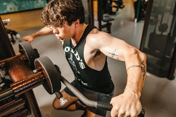 GoldsGym_BBBB_091224_day3_Still_Machine_ChestCrossover_Griffin_0069