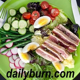 weight loss meal plan seared tuna salad.jpg